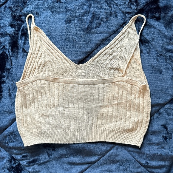 Beige knitted crop top - Picture 2 of 2